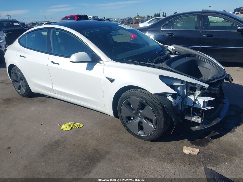 TESLA MODEL 3 REAR-WHEEL DRIVE