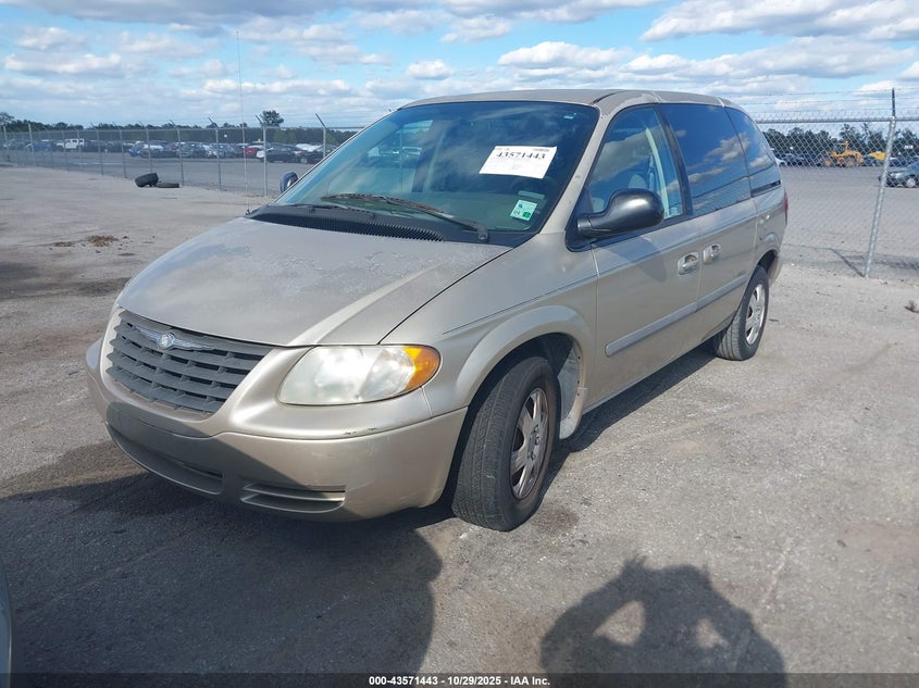 1A4GJ45R27B179838 2007 CHRYSLER TOWN & COUNTRY photo no. 2