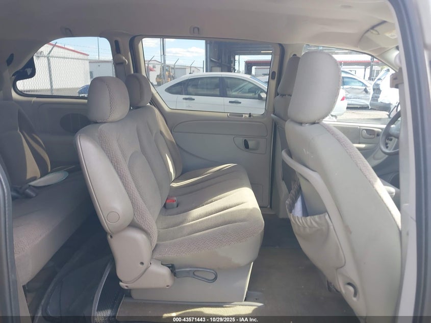 1A4GJ45R27B179838 2007 CHRYSLER TOWN & COUNTRY photo no. 8