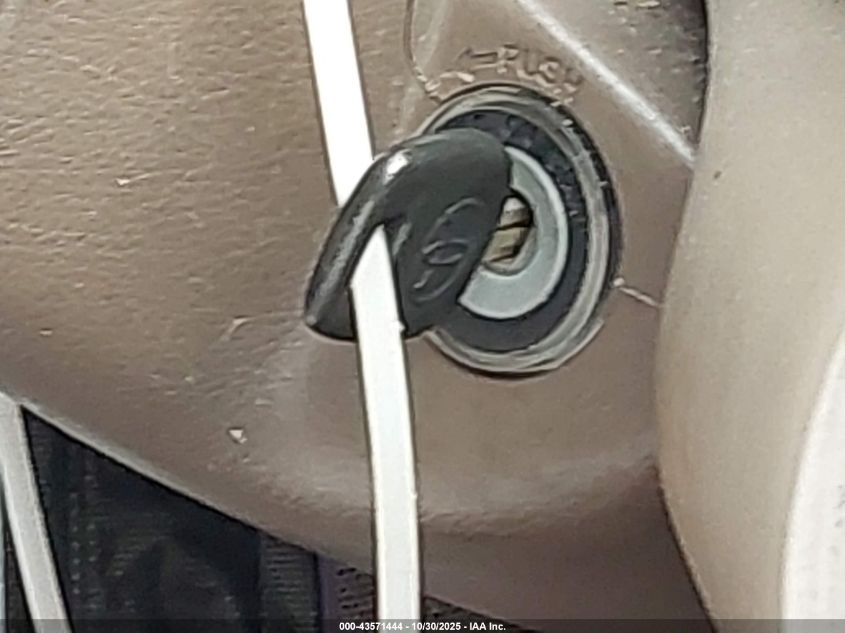 2003 Toyota Camry Le VIN: 4T1BE32K53U224237 Lot: 43571444