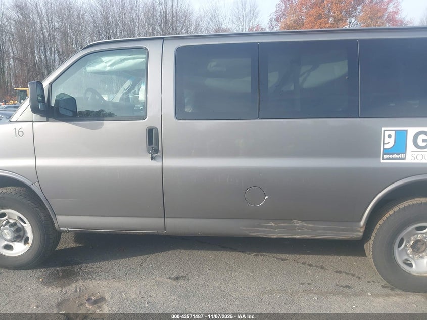 2011 Chevrolet Express 2500 Lt VIN: 1GNWGRFA2B1125872 Lot: 43571487