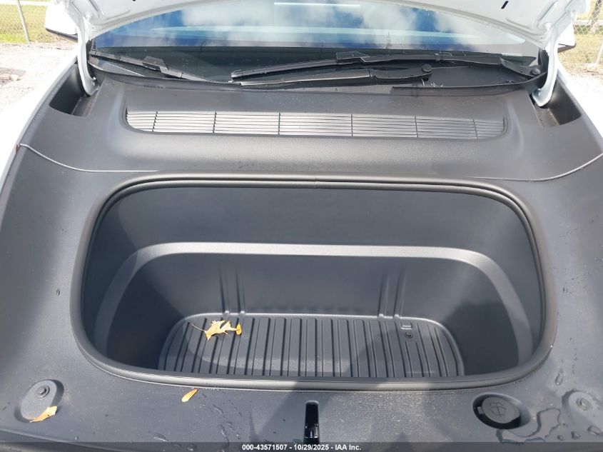 2026 Tesla Model Y Long Range Dual Motor All-Wheel Drive VIN: 7SAYGDED8TA464483 Lot: 43571507