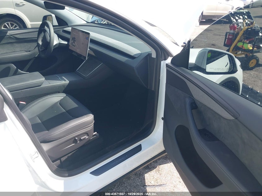 7SAYGDED8TA464483 2026 TESLA MODEL Y photo no. 5
