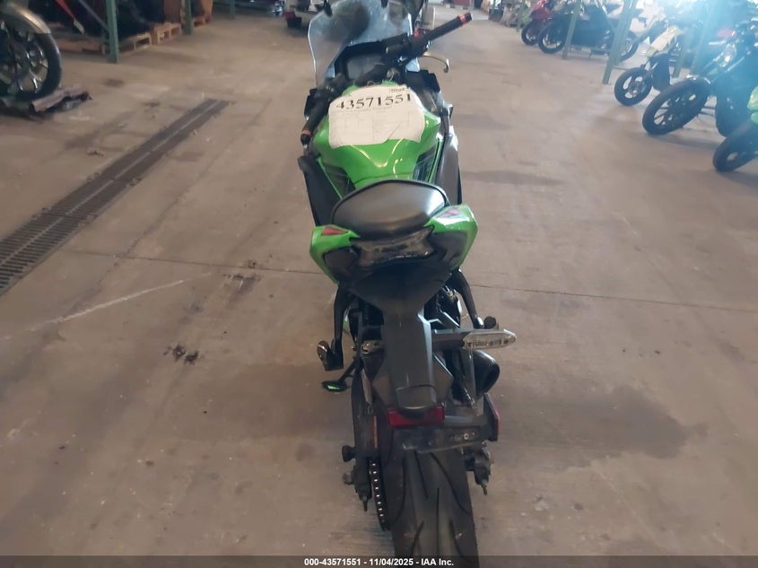 2024 KAWASAKI EX650 P - ML5EXEP13RDAC4384