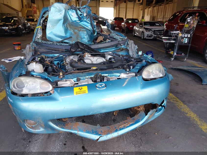 2002 Mazda Mx-5 Miata Cloth/Ls/Se VIN: JM1NB353420231667 Lot: 43571555