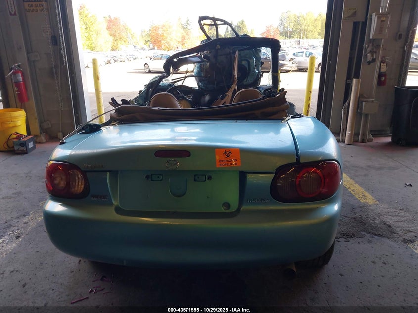 2002 Mazda Mx-5 Miata Cloth/Ls/Se VIN: JM1NB353420231667 Lot: 43571555