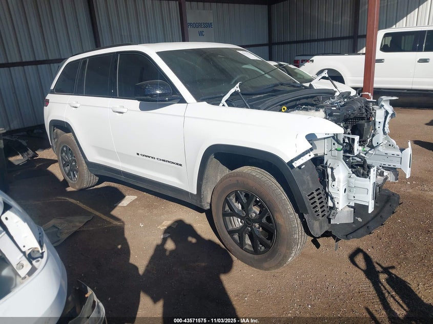 JEEP GRAND CHEROKEE ALTITUDE 4X2