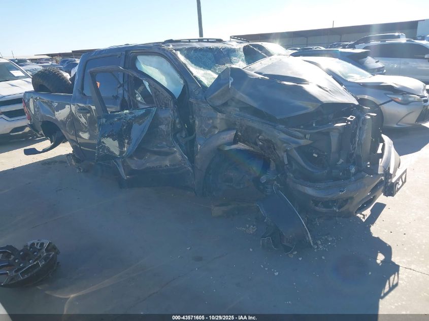 RAM 1500 LARAMIE 4X4 5 7 BOX