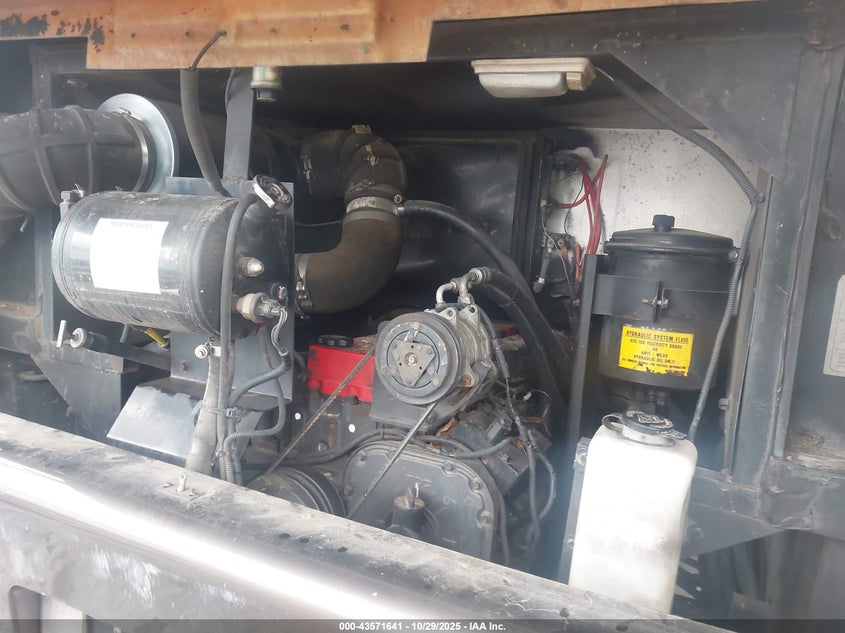4VZBN1B933C045284 2003   photo no. 10
