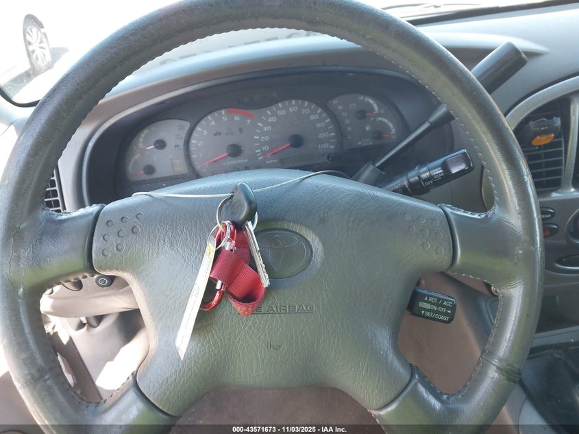 2001 Toyota Sequoia Limited V8 VIN: 5TDBT48A31S009018 Lot: 43571673