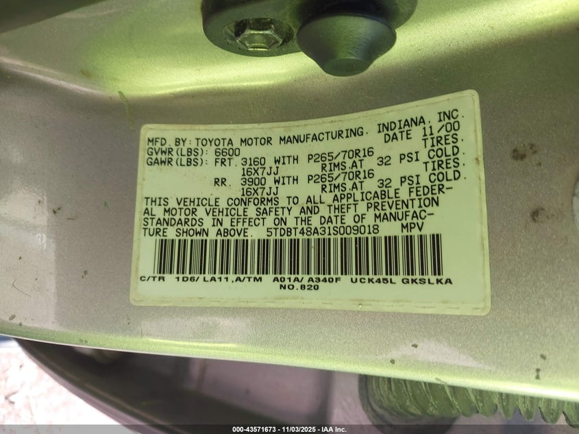 2001 Toyota Sequoia Limited V8 VIN: 5TDBT48A31S009018 Lot: 43571673