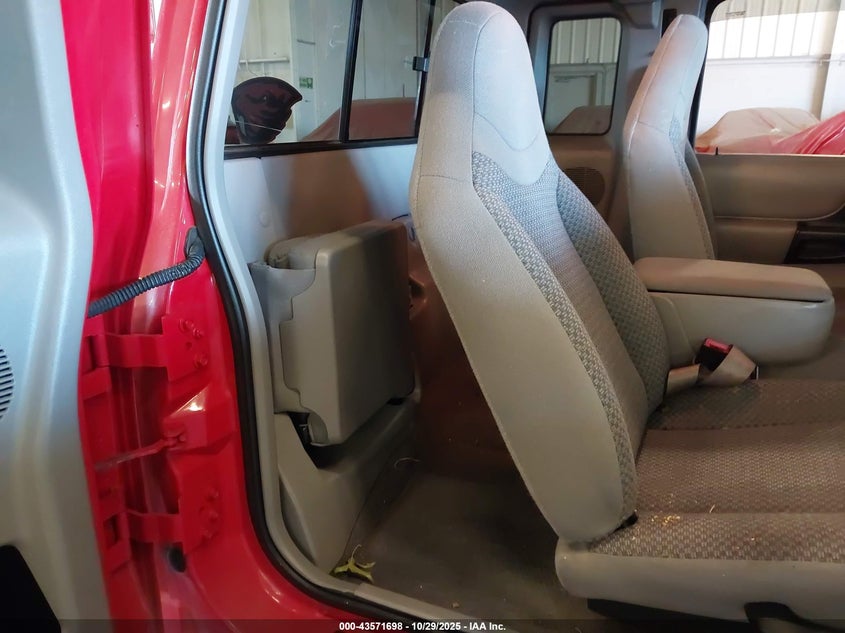 1999 Ford Ranger Xl/Xlt VIN: 1FTYR14V4XPB29803 Lot: 43571698