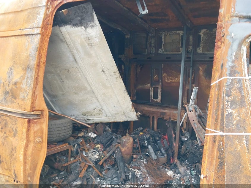 2023 Mercedes-Benz Sprinter 2500 Standard Roof 4-Cyl Diesel VIN: W1Y4KBHY3PT145300 Lot: 43571727