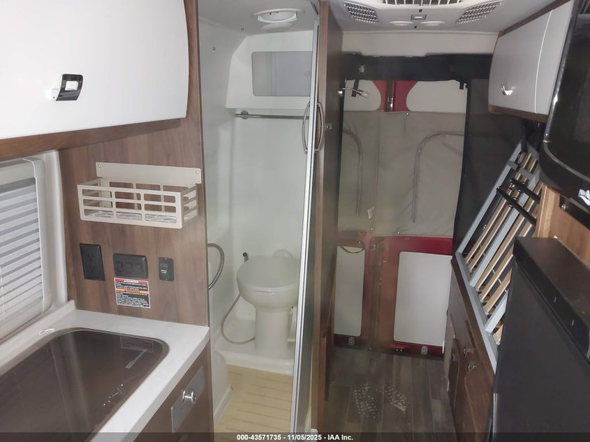 2023 Winnebago Travato 59G VIN: 3C6MRVJG2NE138113 Lot: 43571735