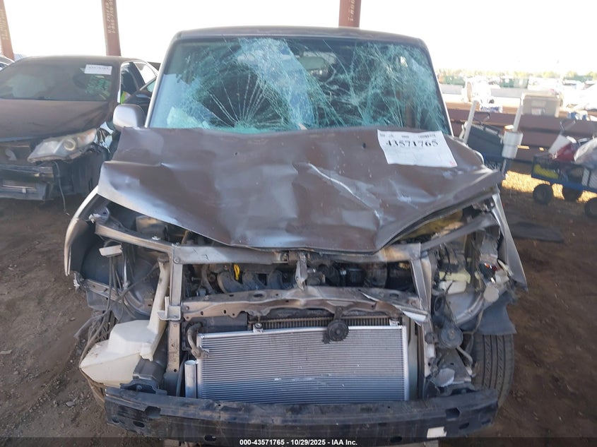 JTLKT324964032467 2006 SCION XB photo no. 6