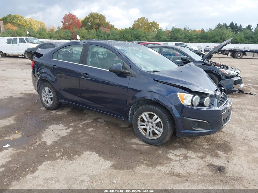 CHEVROLET SONIC LT AUTO