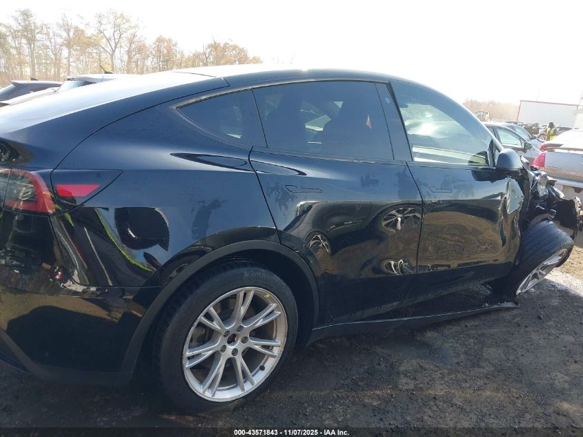 2023 Tesla Model Y Awd/Long Range Dual Motor All-Wheel Drive VIN: 7SAYGAEEXPF606445 Lot: 43571843