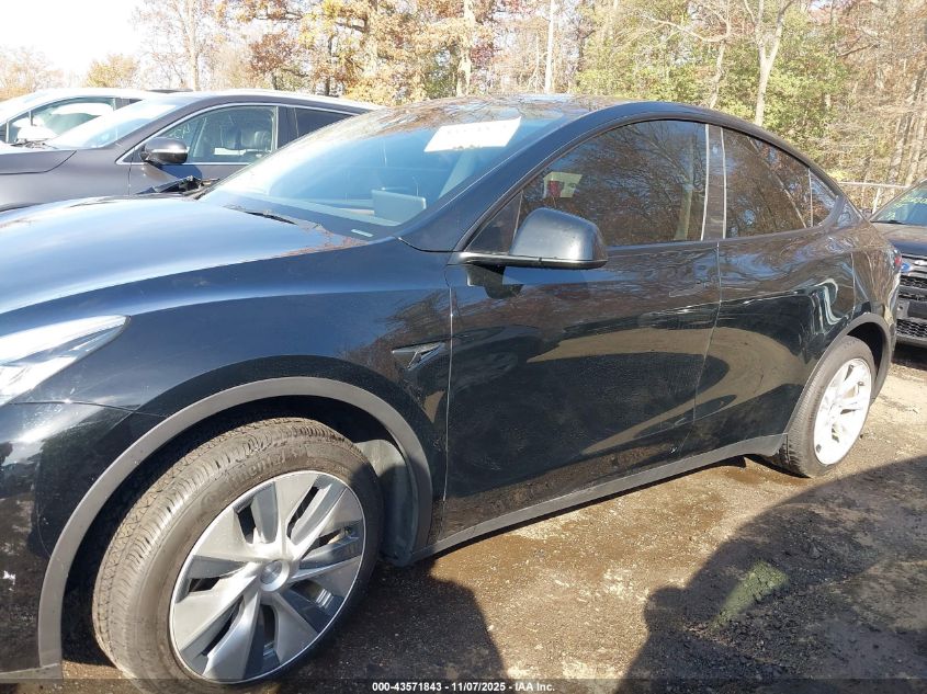 2023 Tesla Model Y Awd/Long Range Dual Motor All-Wheel Drive VIN: 7SAYGAEEXPF606445 Lot: 43571843