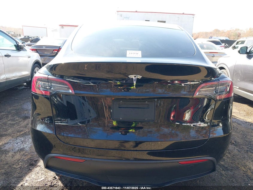 2023 Tesla Model Y Awd/Long Range Dual Motor All-Wheel Drive VIN: 7SAYGAEEXPF606445 Lot: 43571843