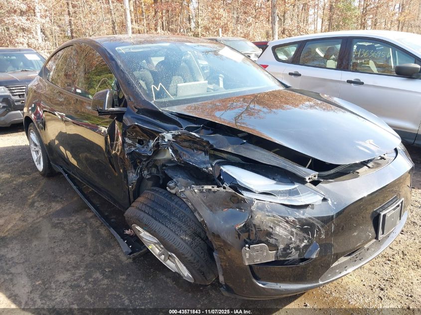 2023 Tesla Model Y Awd/Long Range Dual Motor All-Wheel Drive VIN: 7SAYGAEEXPF606445 Lot: 43571843