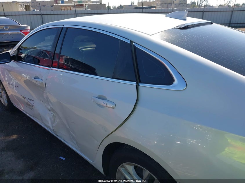 1G1ZE5ST6HF256688 2017 CHEVROLET MALIBU photo no. 17