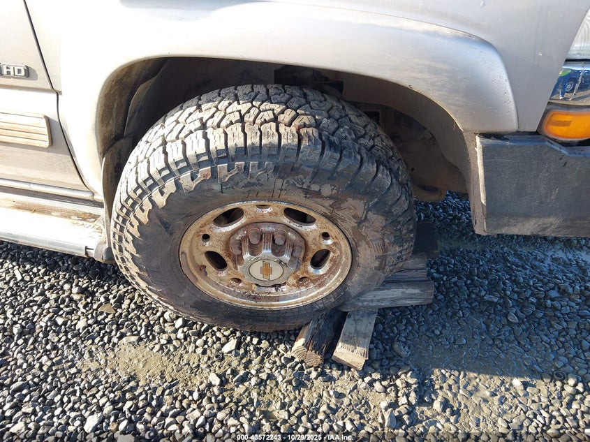 1GCHK29U31E220557 2001 CHEVROLET SILVERADO photo no. 6