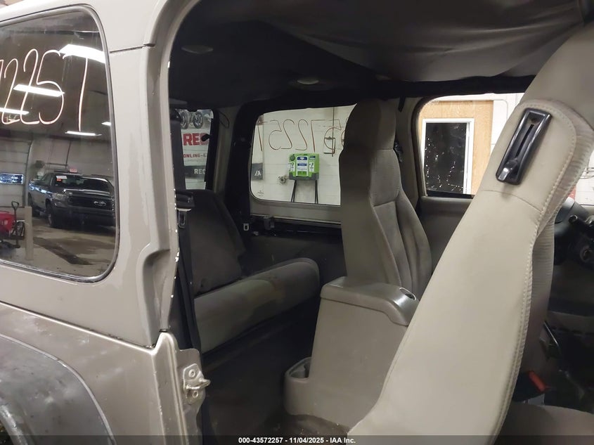 2005 Jeep Wrangler Sport VIN: 1J4FA49S35P384285 Lot: 43572257