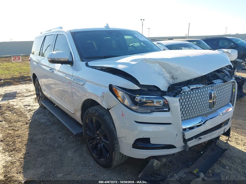 LINCOLN NAVIGATOR RESERVE