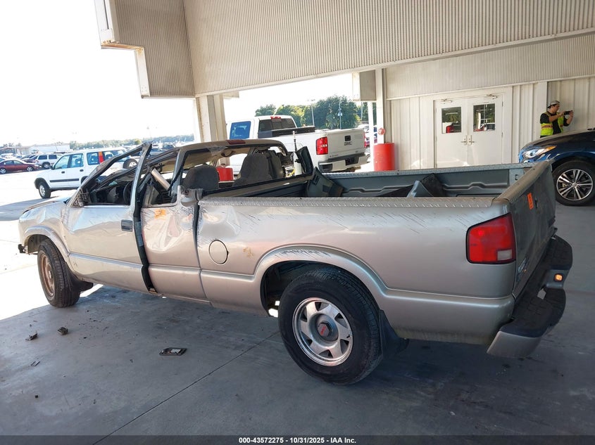 2000 GMC Sonoma Sls VIN: 1GTCS19W2Y8147938 Lot: 43572275