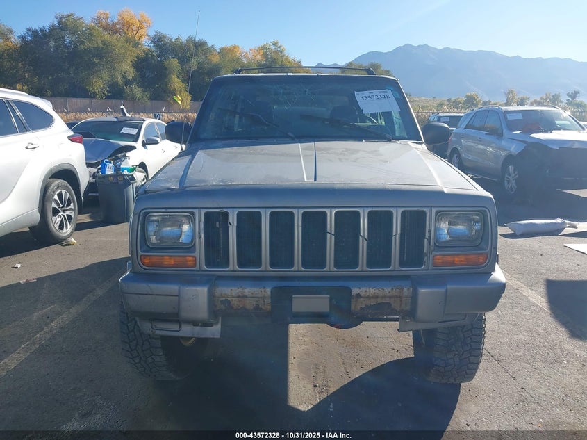 2001 Jeep Cherokee Limited/Sport VIN: 1J4FF58SX1L558699 Lot: 43572328