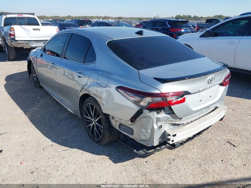 2022 TOYOTA CAMRY SE - 4T1G11AK6NU045618