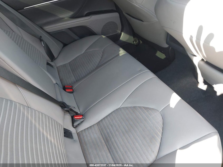 2022 TOYOTA CAMRY SE - 4T1G11AK6NU045618