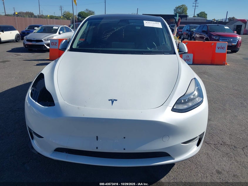 2023 Tesla Model Y Awd/Long Range Dual Motor All-Wheel Drive VIN: 7SAYGDEE6PA120052 Lot: 43572416