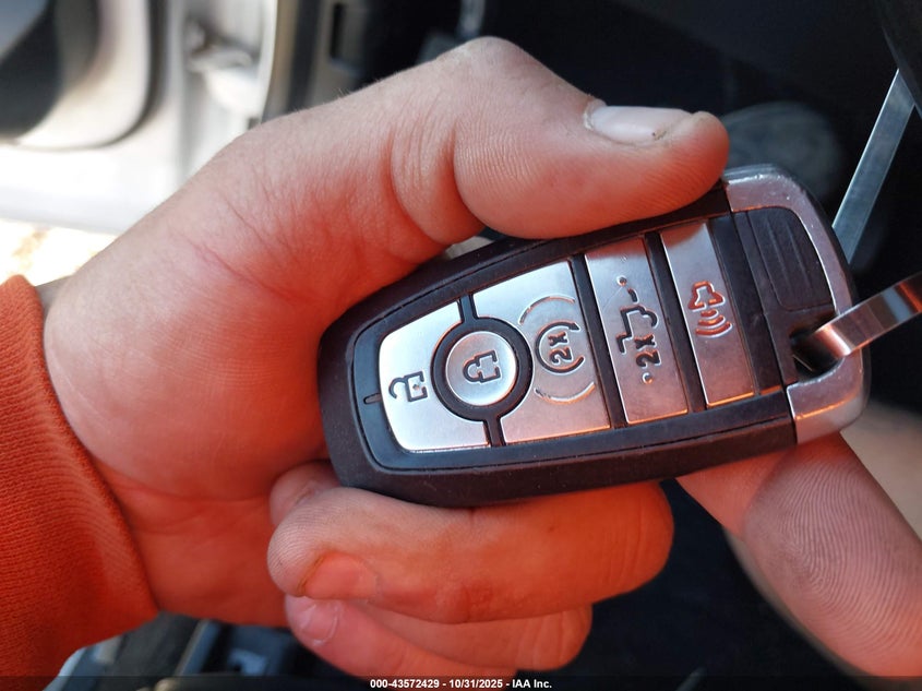 2017 Ford F-450 Platinum VIN: 1FT8W4DT6HEF06220 Lot: 43572429