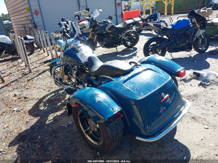 1HD1MCP11MB856604 2021 HARLEY-DAVIDSON FREEWHEELER photo no. 3