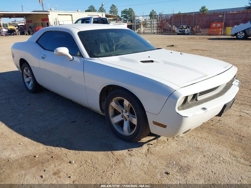 2B3CJ4DG6BH581755 2011 Dodge Challenger auction photo 1