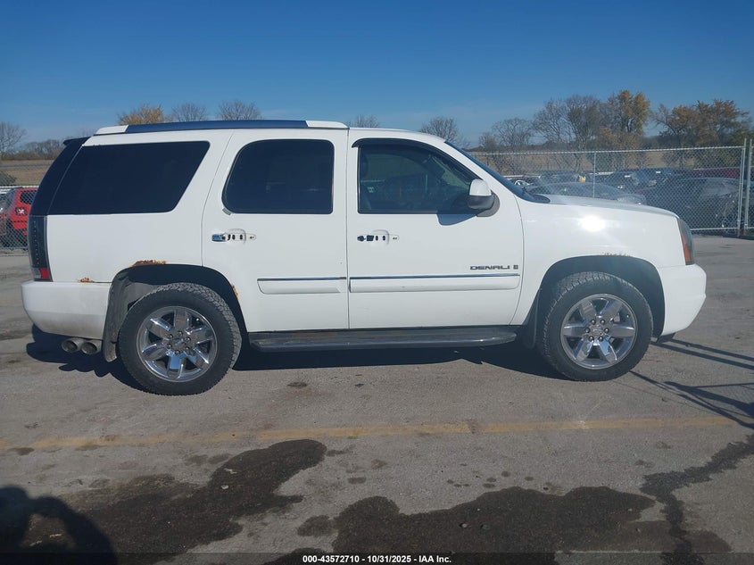 2007 GMC Yukon Denali VIN: 1GKFK63807J294369 Lot: 43572710