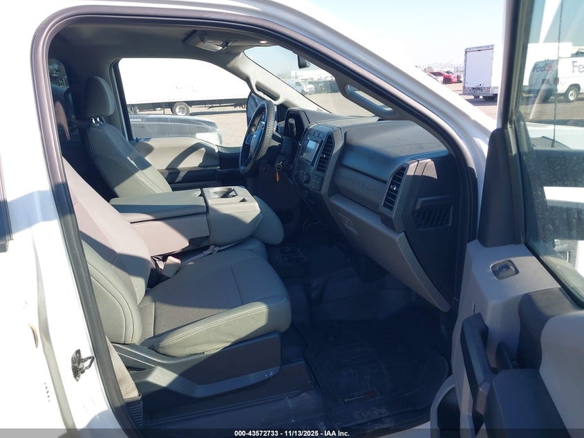 2017 Ford F-450 Chassis Xl VIN: 1FD0W4HT8HEF17254 Lot: 43572733