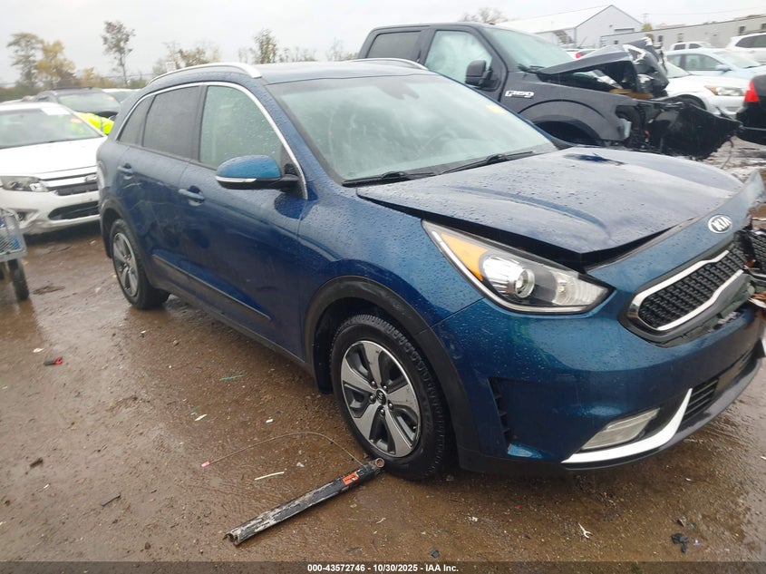 KIA NIRO EX