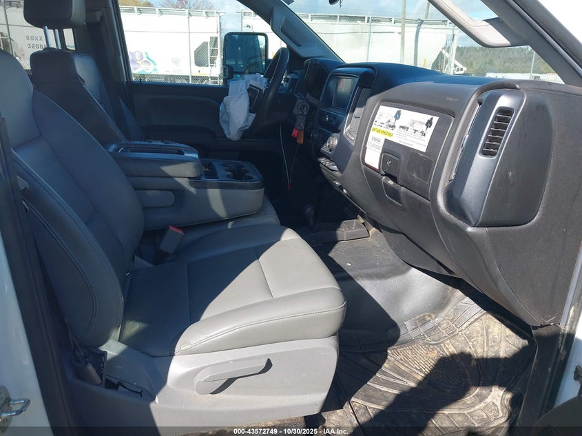 2GT22NEG5K1153910 2019 GMC SIERRA photo no. 5