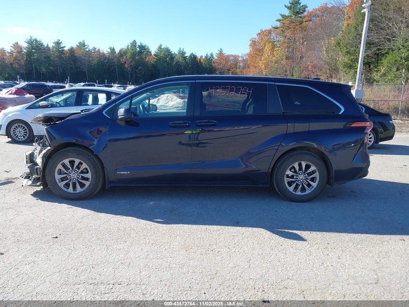 2021 Toyota Sienna Le VIN: 5TDKRKEC1MS007376 Lot: 43572754