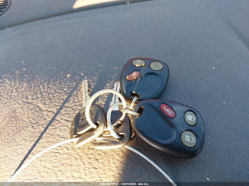 2002 GMC Envoy Slt VIN: 1GKDT13S022433230 Lot: 43572767