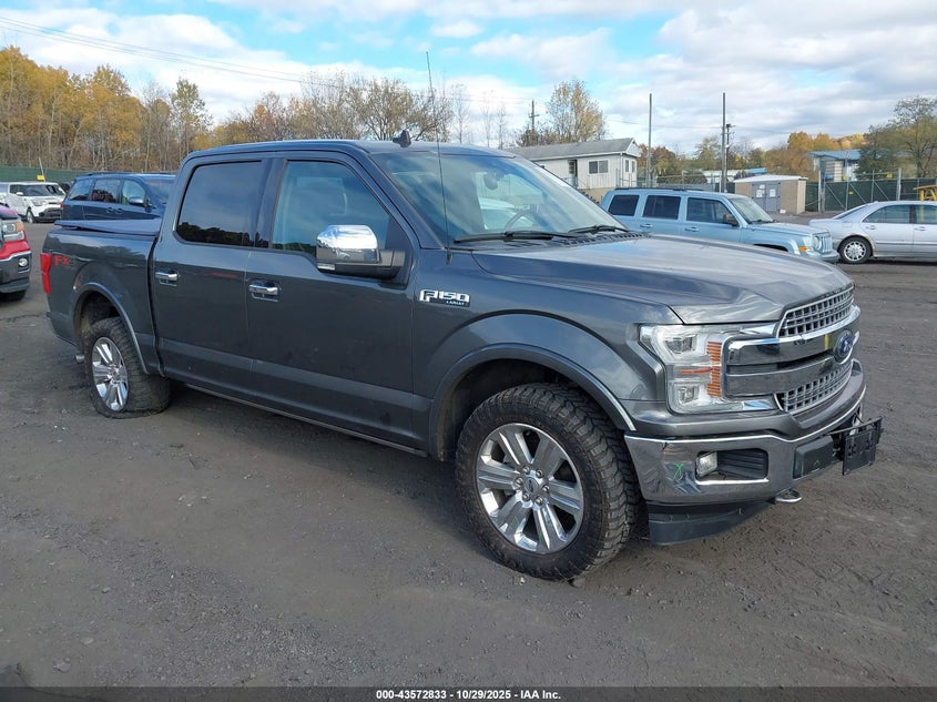 FORD F-150 LARIAT