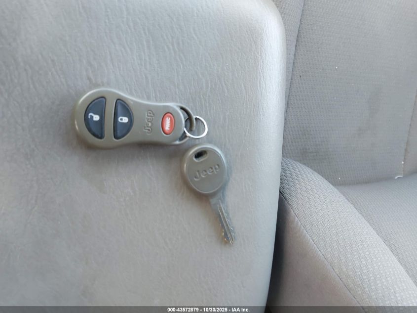 2004 Jeep Grand Cherokee VIN: 1J4GX48F34C205608 Lot: 43572879