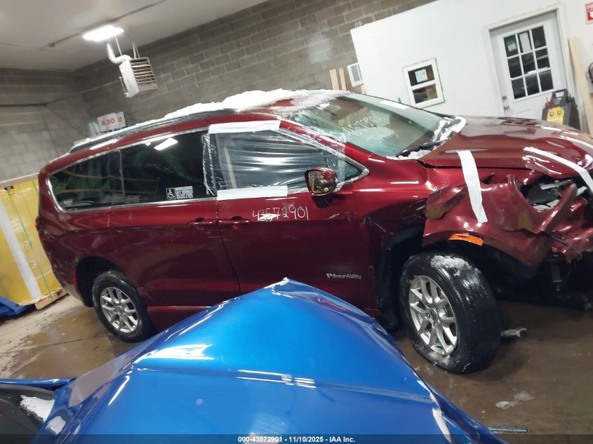 2022 Chrysler Pacifica Touring L VIN: 2C4RC1BG6NR159679 Lot: 43572901