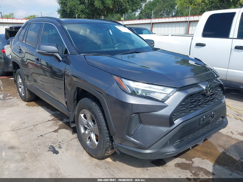 TOYOTA RAV4 XLE