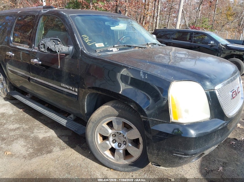 2007 GMC Yukon Xl 1500 Denali VIN: 1GKFK66827J352493 Lot: 43572929
