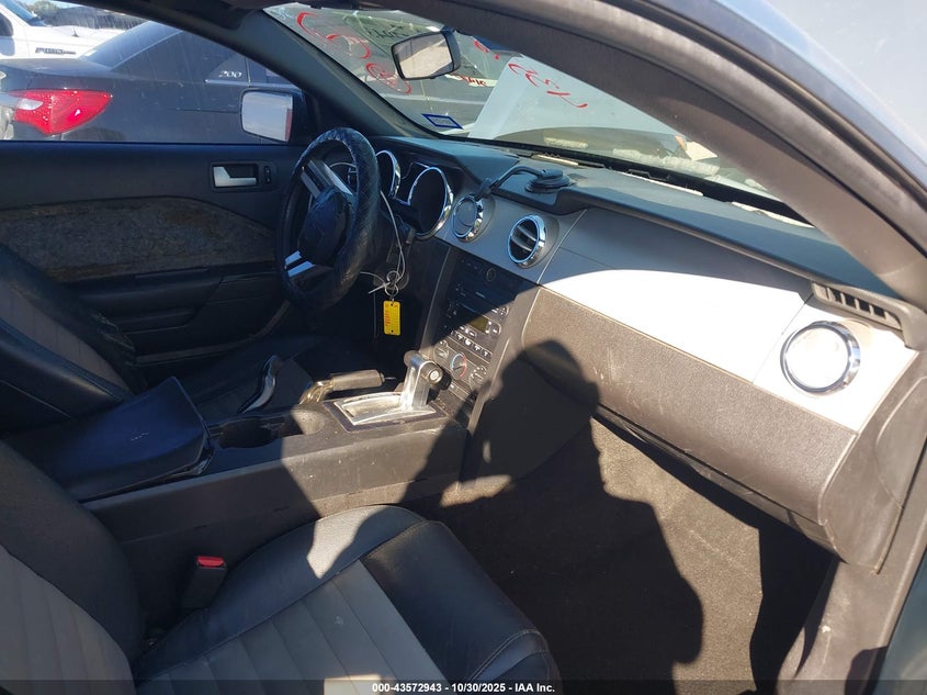 2007 Ford Mustang V6 Deluxe/V6 Premium VIN: 1ZVHT80N775342964 Lot: 43572943