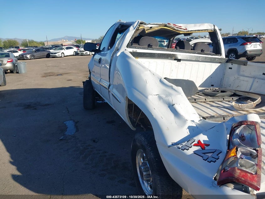 2002 GMC Sierra 2500Hd Sle VIN: 1GTHK29G02E290657 Lot: 43573109