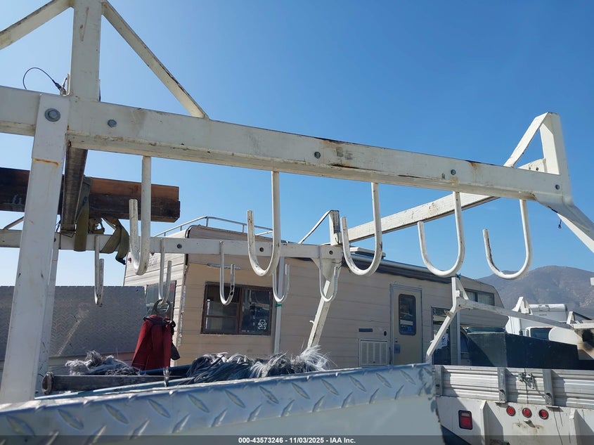 2021 Ford F-350 Chassis Xl VIN: 1FD8W3GT8MEE15705 Lot: 43573246